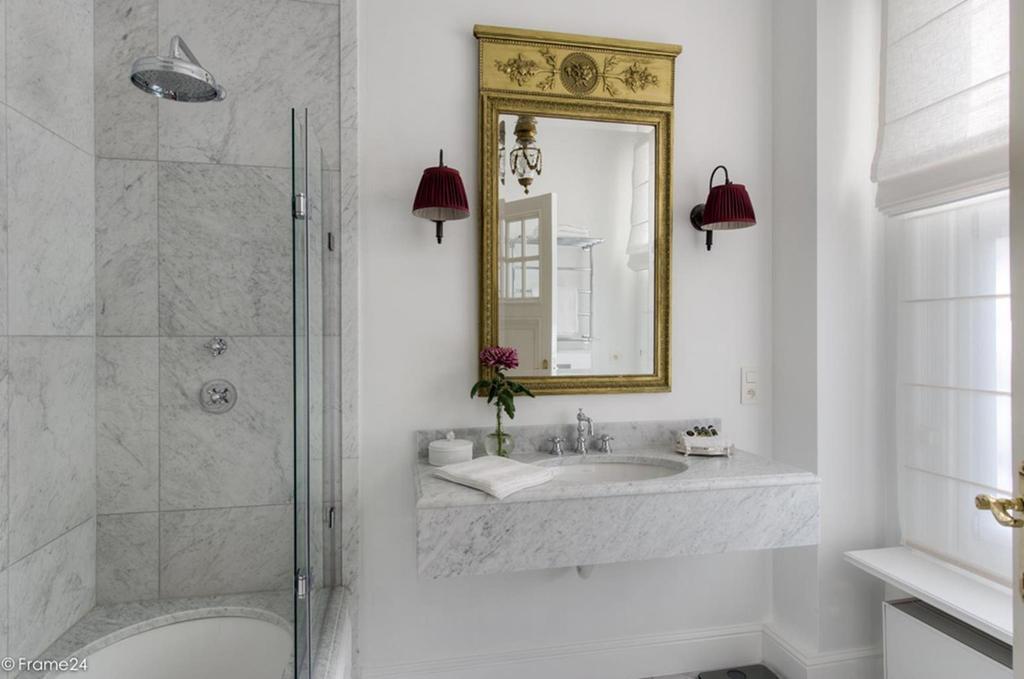 B&B Jvr 108 Antwerp Bilik gambar