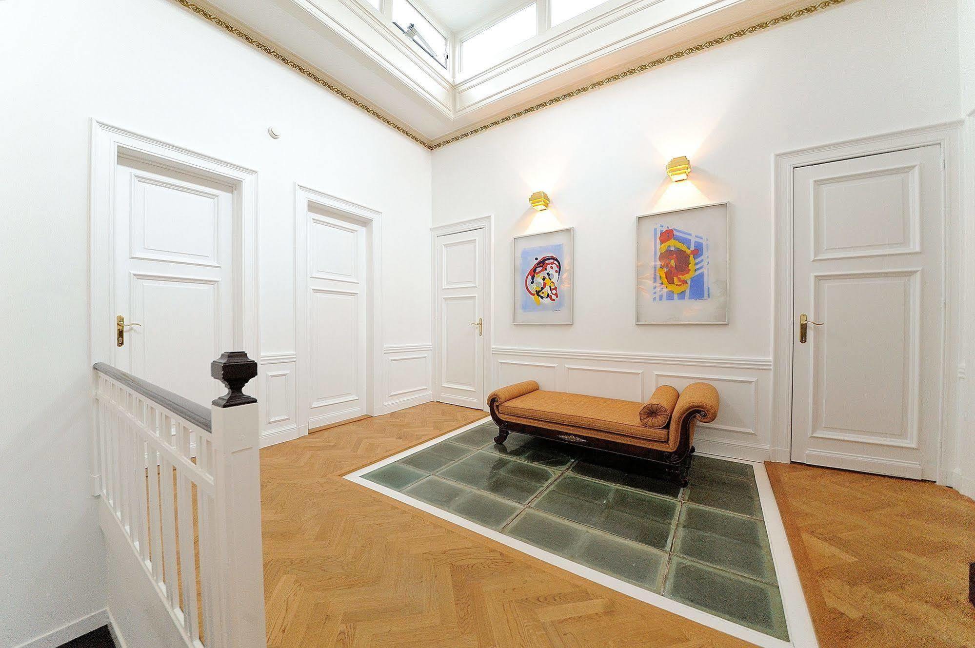 B&B Jvr 108 Antwerp Luaran gambar
